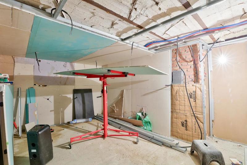 Maison - 301 m² - 12 pièces