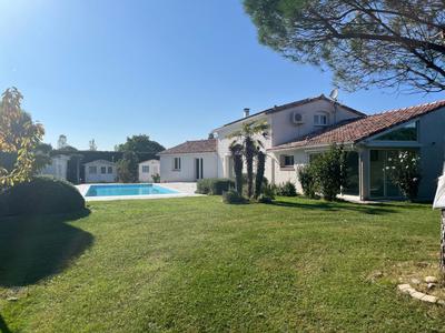 Maison - 170 m² - 4 pièces