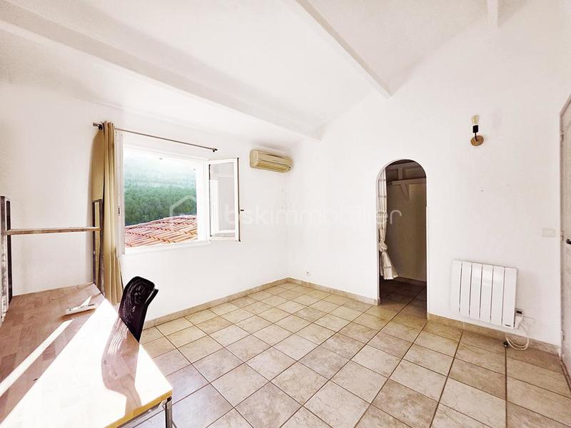 Maison - 157 m² - 7 pièces