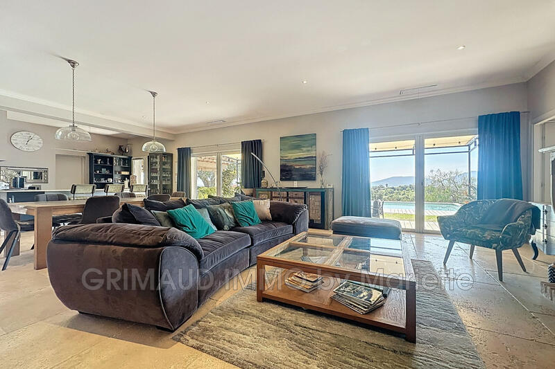 Maison - 133 m² - 4 pièces