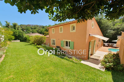 Maison - 145 m² - 5 pièces