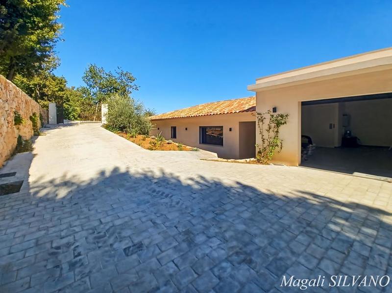 Villa - 280 m² - 7 pièces