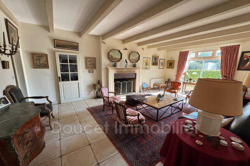 Maison - 430 m² - 15 pièces