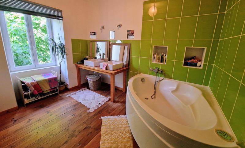 Maison en pierre - 150 m² - 7 pièces