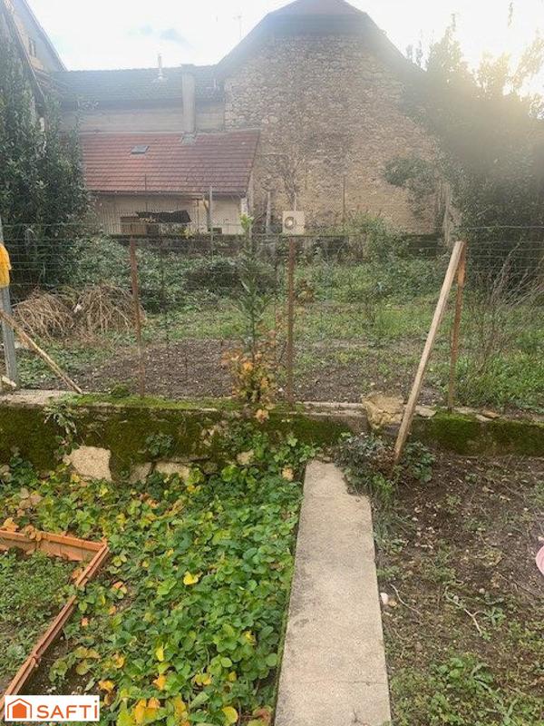 Maison - 270 m² - 15 pièces