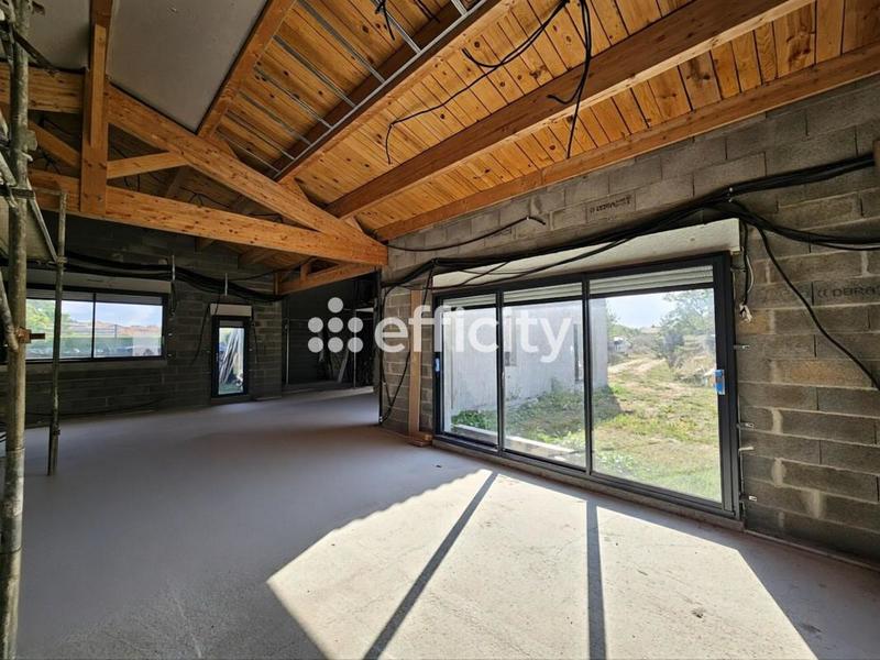 Maison - 170 m² - 5 pièces