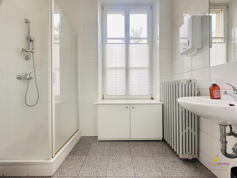 Maison - 200 m² - 8 pièces