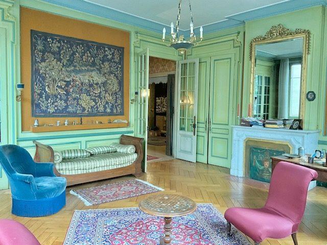 Appartement - 203 m² - 7 pièces