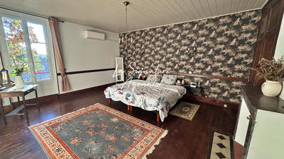 Maison - 190 m² - 4 pièces