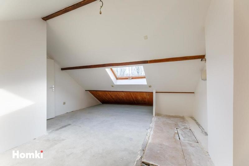 Maison - 180 m² - 6 pièces