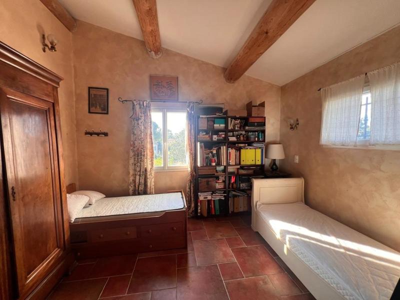 Villa - 269 m² - 8 pièces