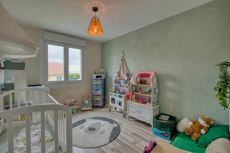 Maison - 96 m² - 6 pièces