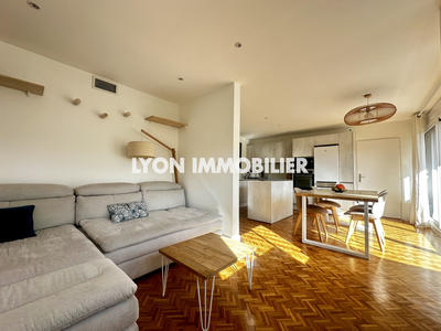 Appartement - 82 m² - 3 pièces