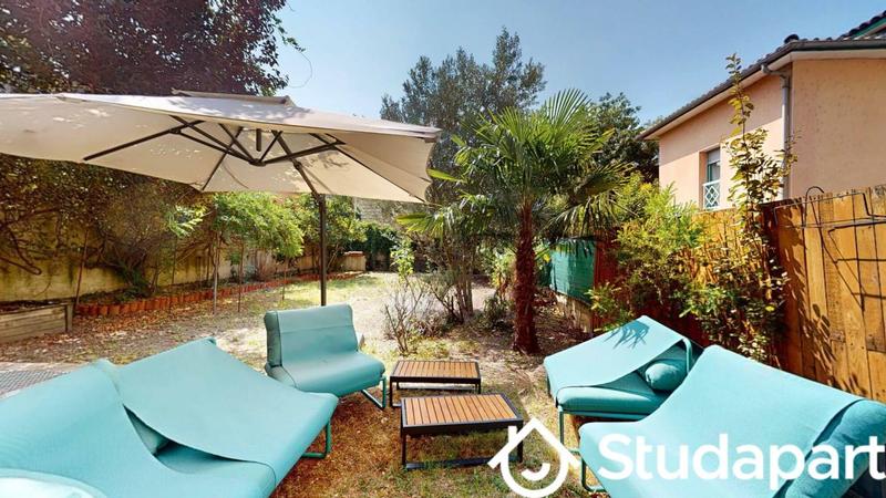 Chambre - 10 m² - 1 pièce