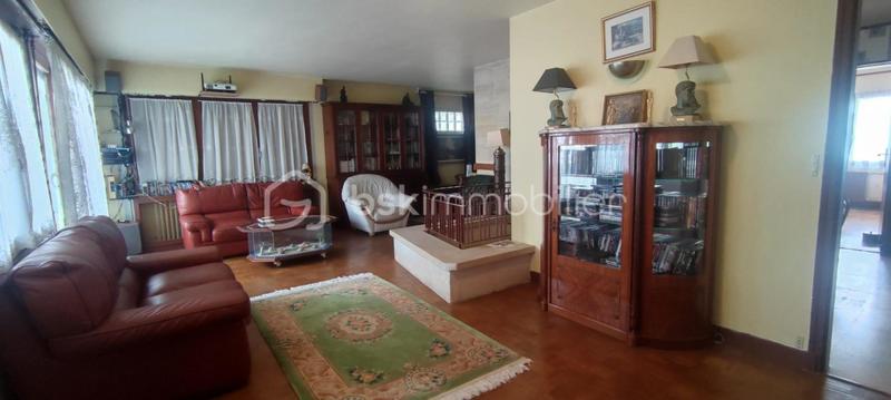 Pavillon - 230 m² - 8 pièces