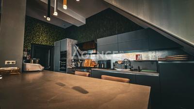 Maison bourgeoise - 250 m² - 9 pièces