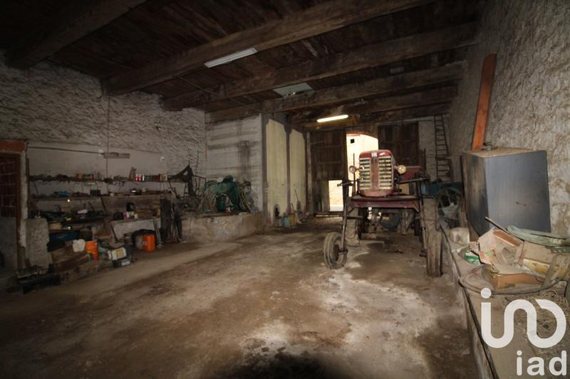 Maison - 400 m² - 1 pièce