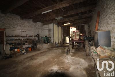 Maison - 400 m² - 1 pièce