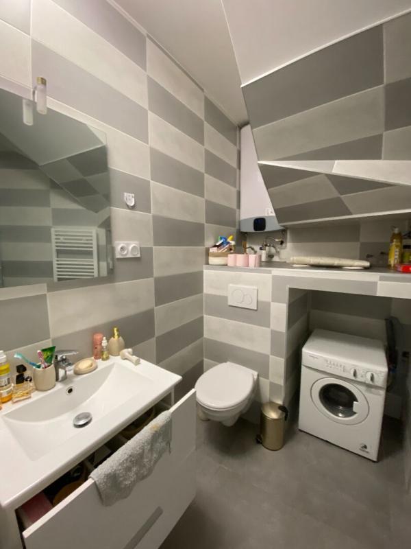 Appartement - 213 m² - 9 pièces