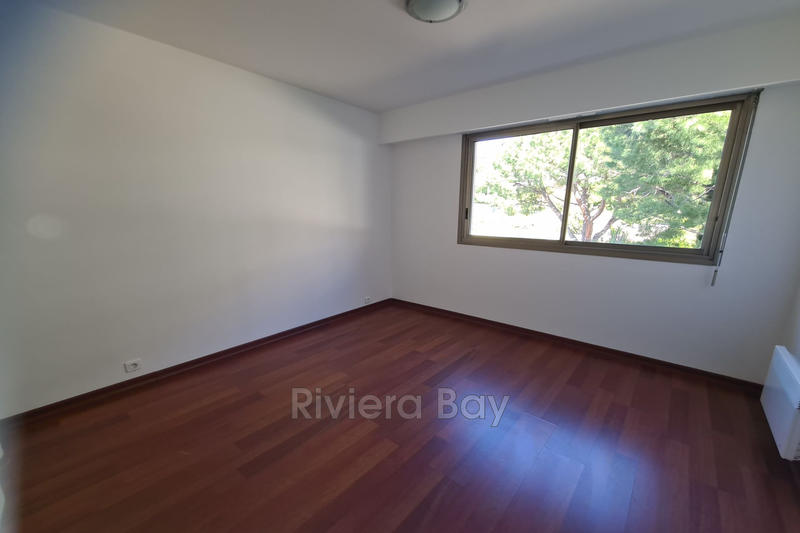 Appartement - 111 m² - 4 pièces