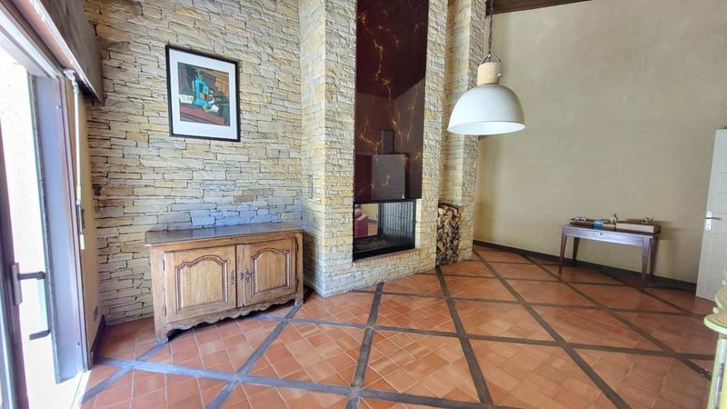 Maison - 290 m² - 10 pièces