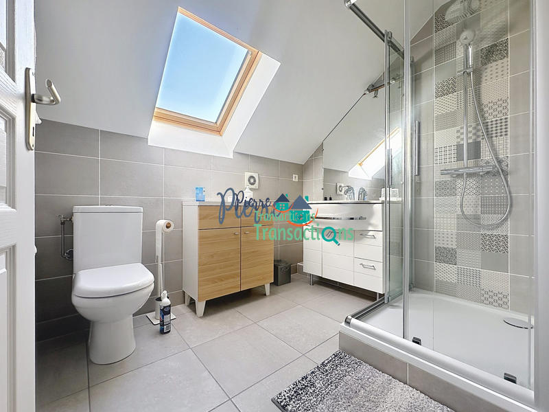 Maison - 158 m² - 6 pièces