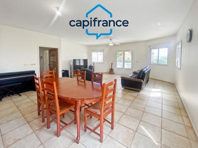 Maison - 197 m² - 8 pièces