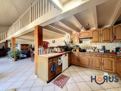 Viager - Maison traditionnelle - 140 m² - 4 pièces