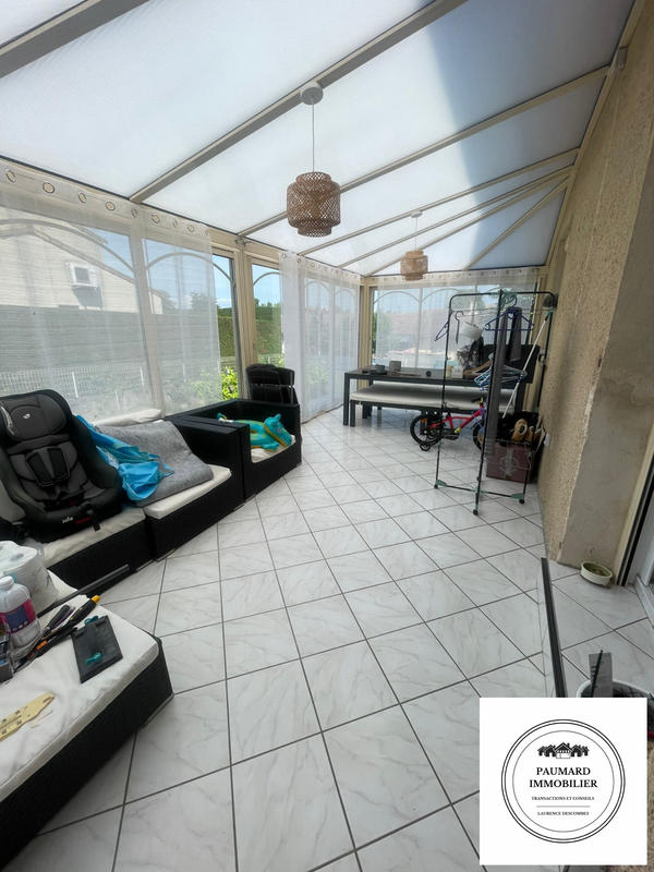 Maison - 104 m² - 8 pièces