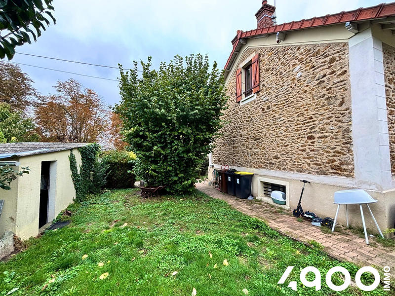 Maison - 102 m² - 5 pièces