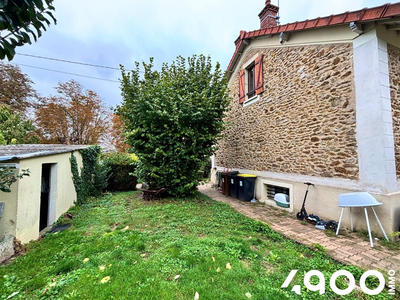 Maison - 102 m² - 5 pièces