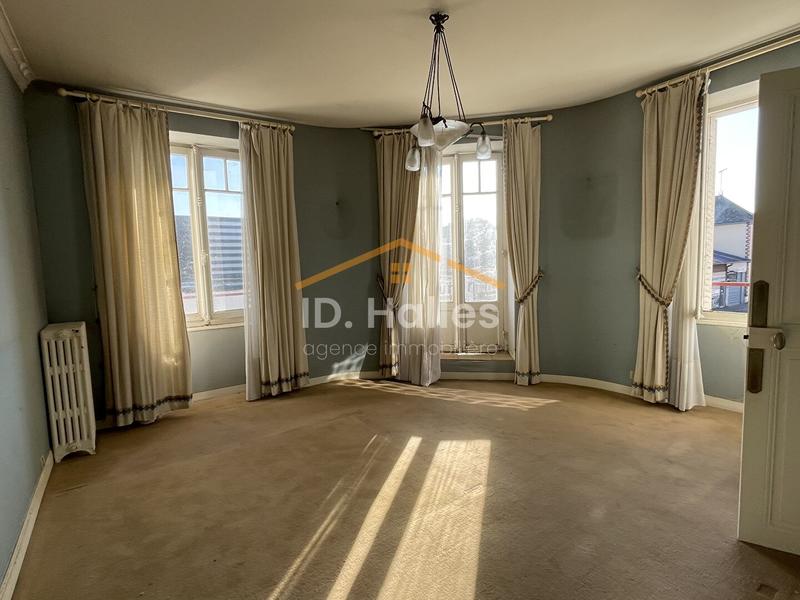 Maison - 145 m² - 6 pièces