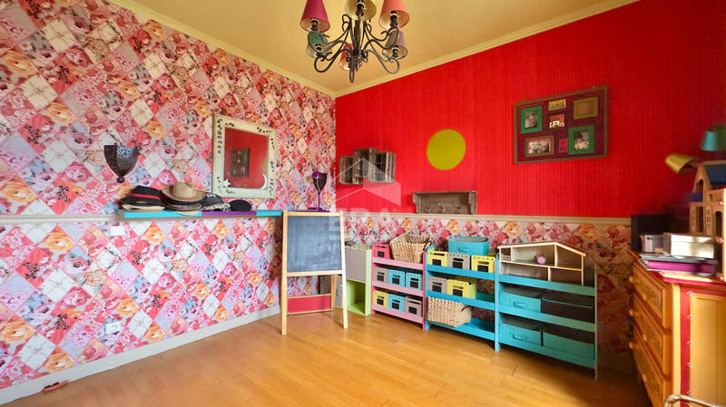 Maison - 122 m² - 6 pièces