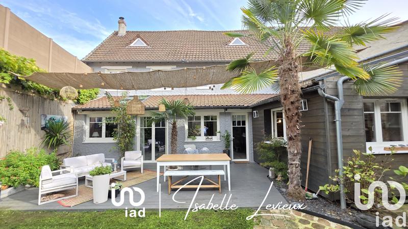 Maison - 200 m² - 8 pièces