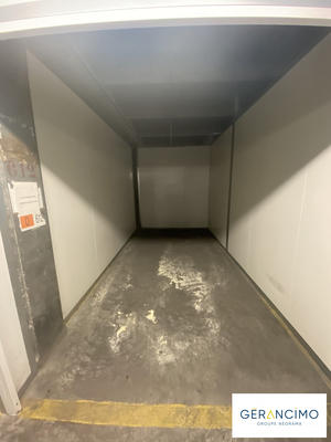 Parking / Garage - 15 m²