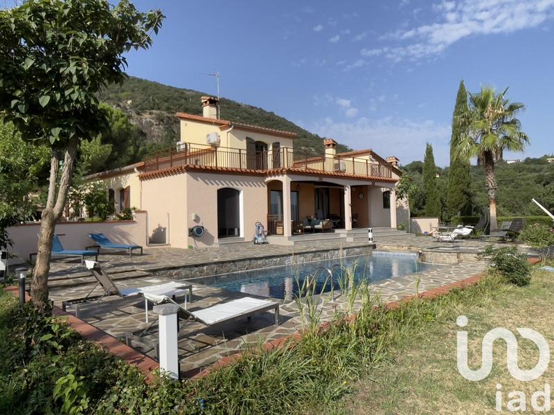 Maison - 180 m² - 7 pièces