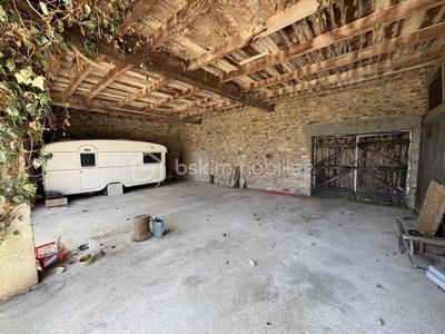 Corps de ferme - 290 m² - 14 pièces