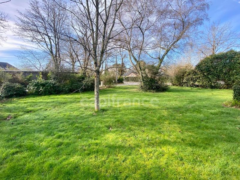 Terrain constructible - 800 m²