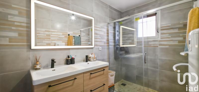 Maison - 97 m² - 5 pièces