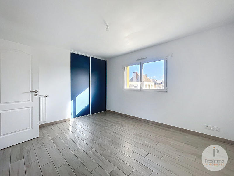 Maison - 200 m² - 7 pièces