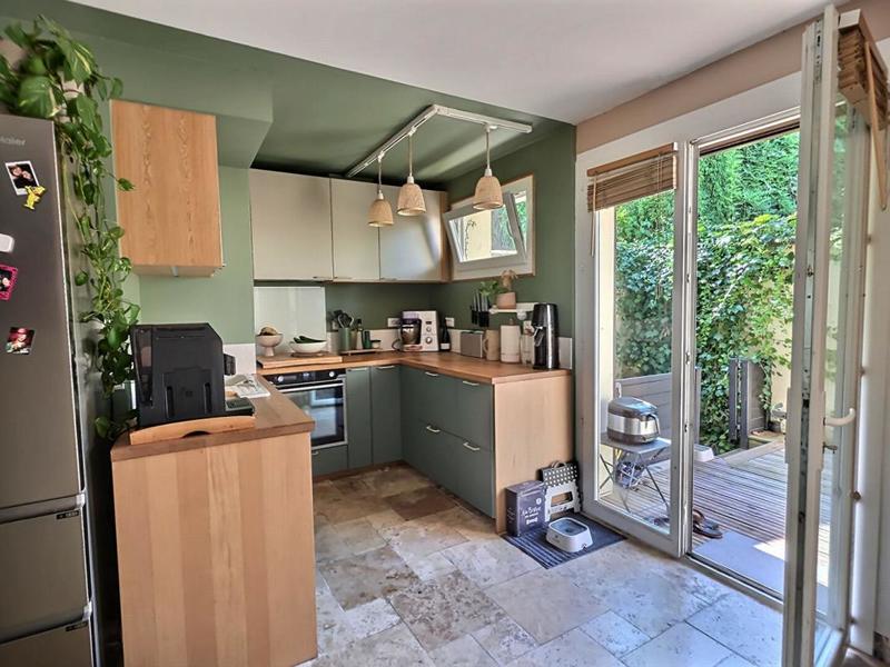 Maison - 93 m² - 4 pièces