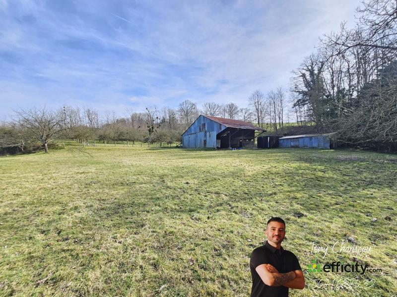 Terrain - 18 104 m²