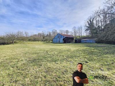 Terrain - 18 104 m²