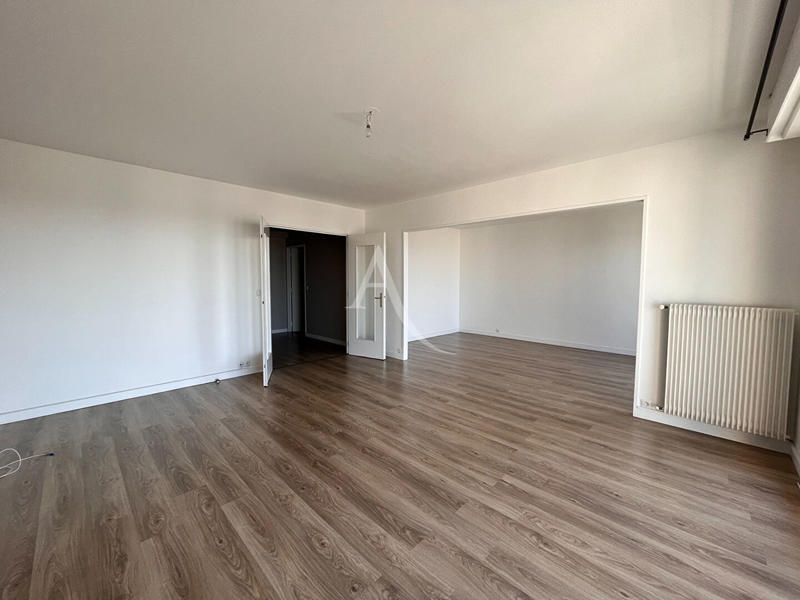 Appartement - 120 m² - 5 pièces