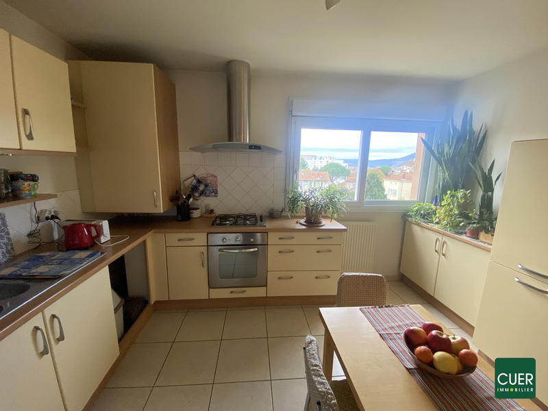 Appartement - 83 m² - 4 pièces