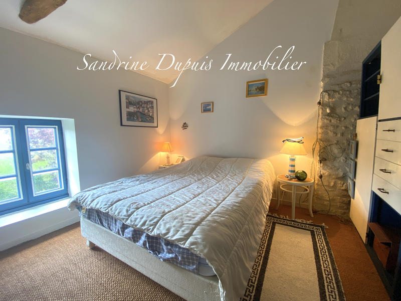 Maison - 210 m² - 7 pièces