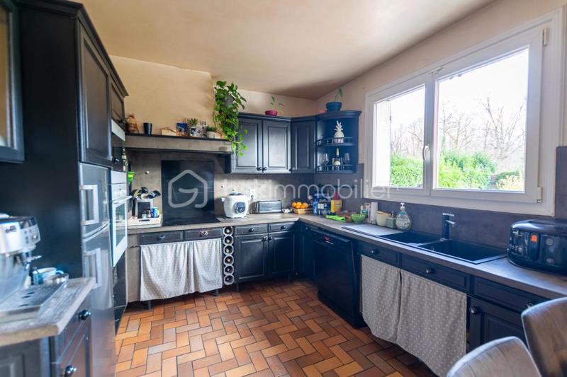 Maison traditionnelle - 167 m² - 7 pièces