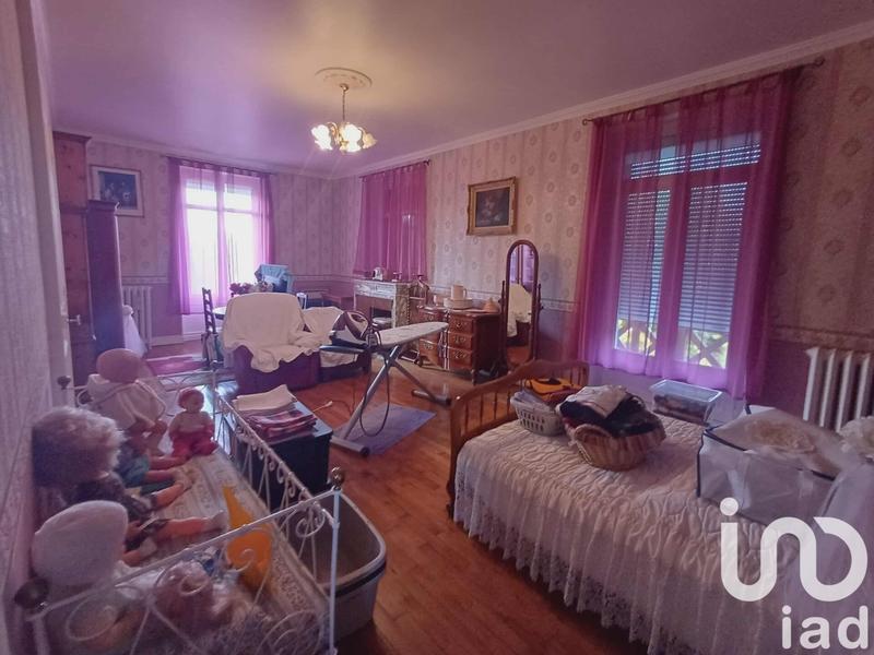 Maison - 241 m² - 8 pièces