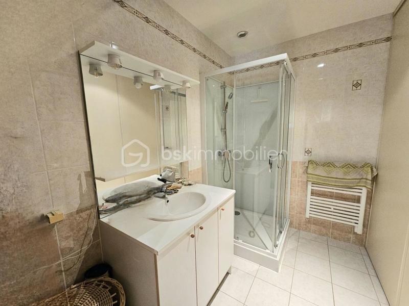 Maison traditionnelle - 70 m² - 4 pièces