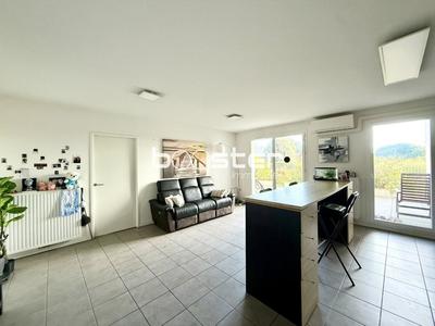 Appartement ancien - 87 m² - 4 pièces